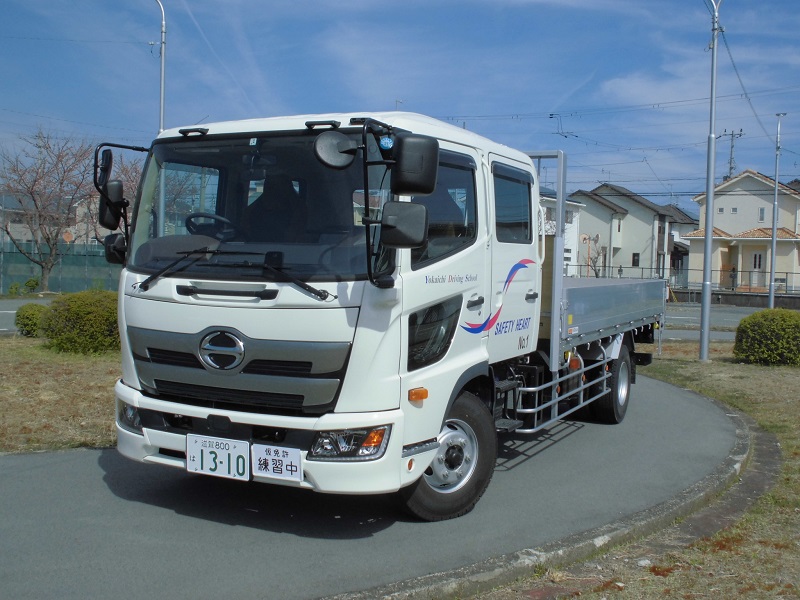 教習車案内 八日市自動車教習所では幅広い車種の教習に対応